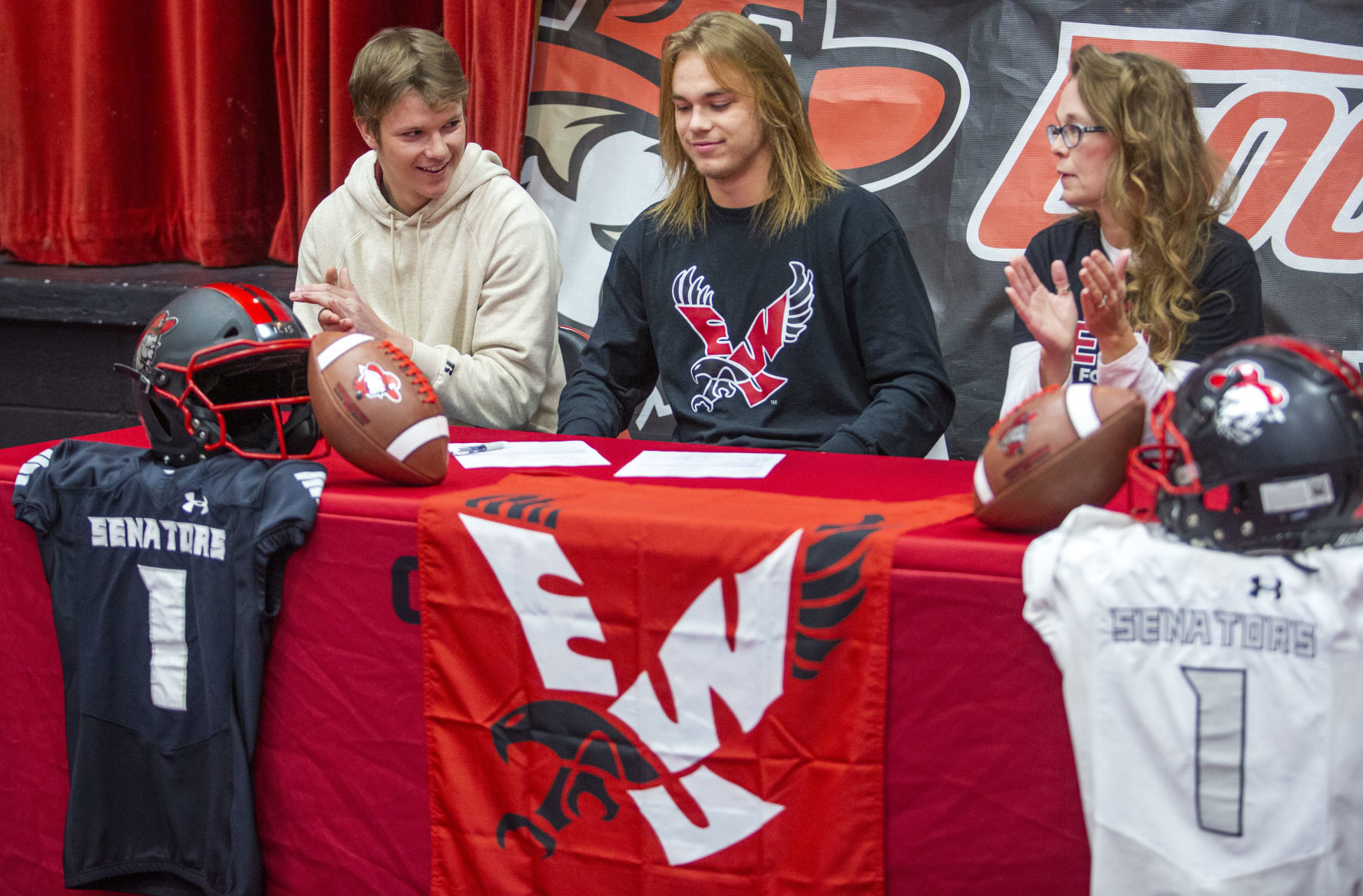 Shane Jennings signs letter of intent